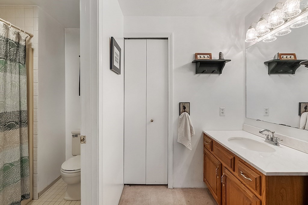 208 Ridgefield Circle, Unit C Clinton, MA 01510 - Photo 20 of 33 Gallery Image 20