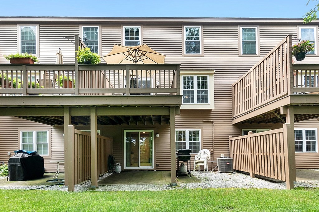 208 Ridgefield Circle, Unit C Clinton, MA 01510 - Photo 25 of 33 Gallery Image 25