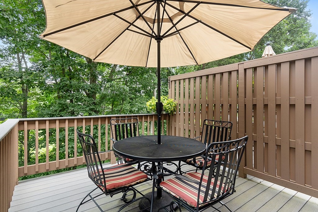 208 Ridgefield Circle, Unit C Clinton, MA 01510 - Photo 10 of 33 Gallery Image 10