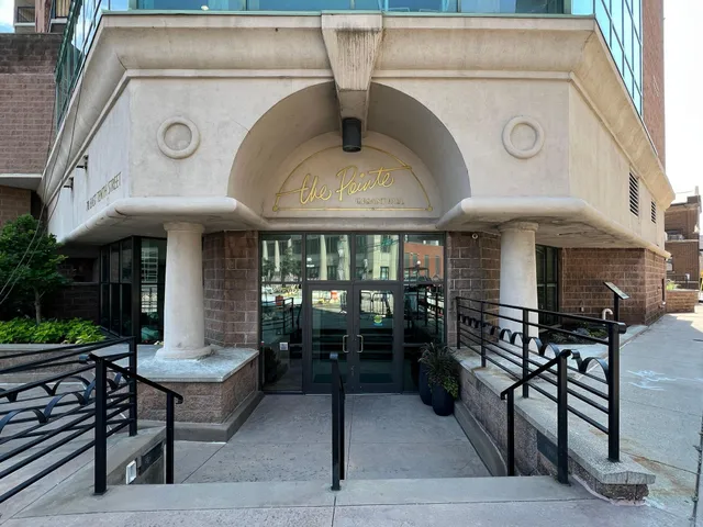 $1,598 | 78 10th Street East, Unit 2104, St. Paul, MN 55101