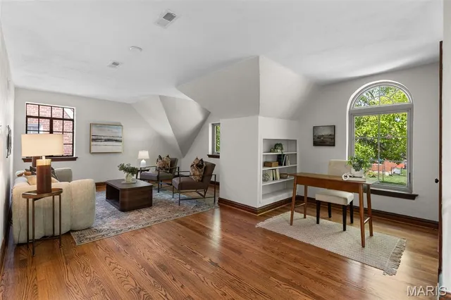 $619,900 | 6210 Walsh Street, St. Louis, MO 63109