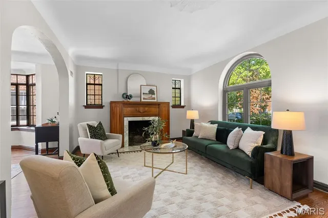 $619,900 | 6210 Walsh Street, St. Louis, MO 63109