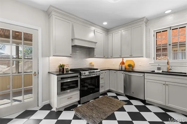 $619,900 | 6210 Walsh Street, St. Louis, MO 63109