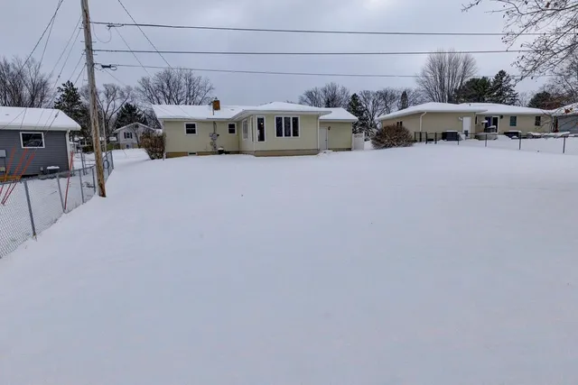 $389,900 | 269 Kierstead Lane, Oregon, WI 53575