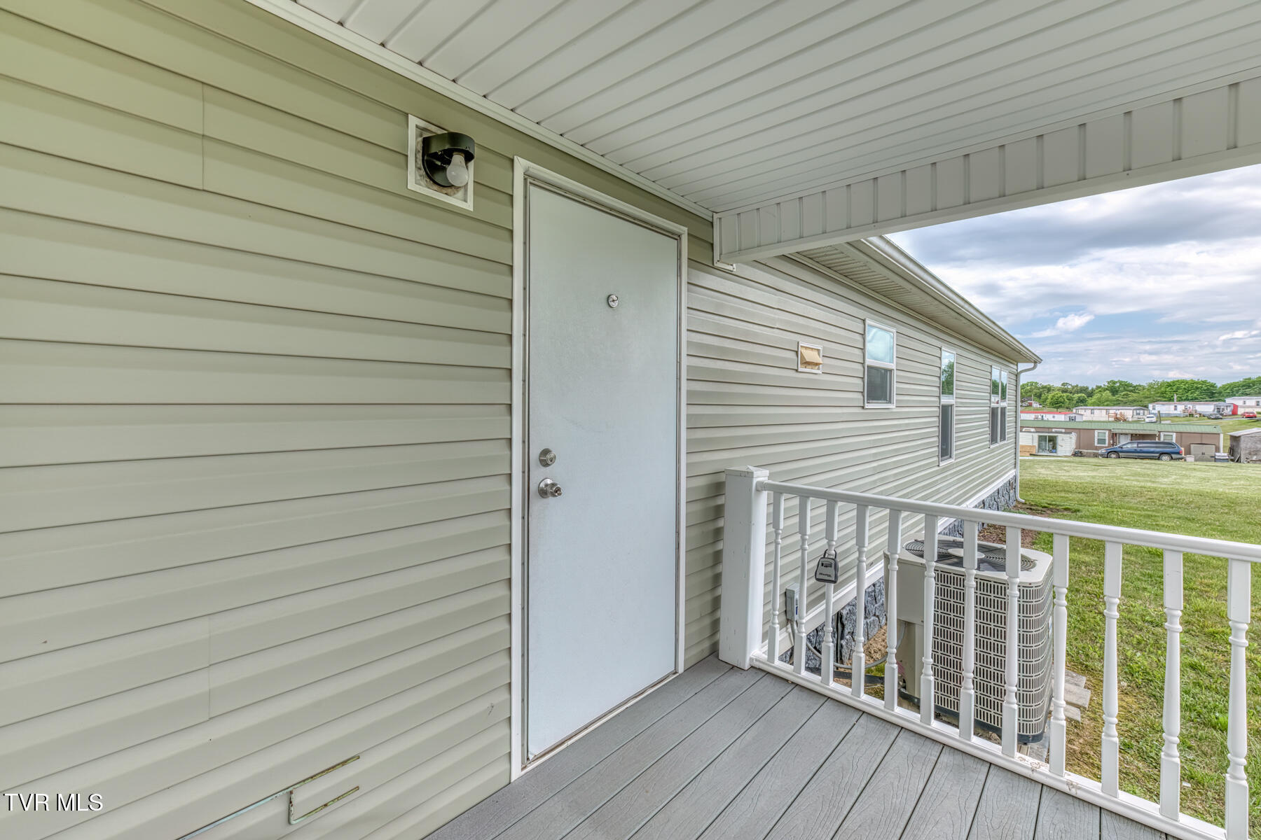 2069 Devault Bridge Road Piney Flats, TN 37686 - Photo 26 of 36 2069 Devault Bridge Rd-26