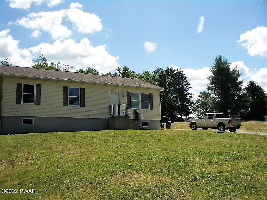712 Maplewood Road Lake Ariel, PA 18436 - Photo 2 of 27