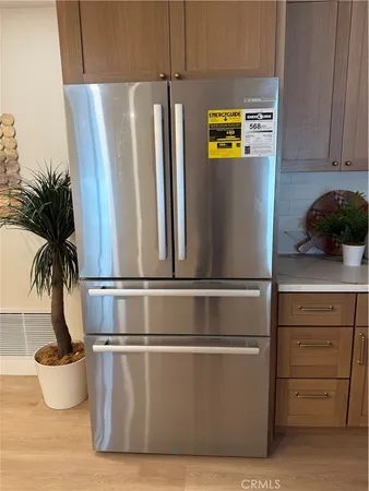 $2,070,000 | 2861 Serang Place, Costa Mesa, CA 92626