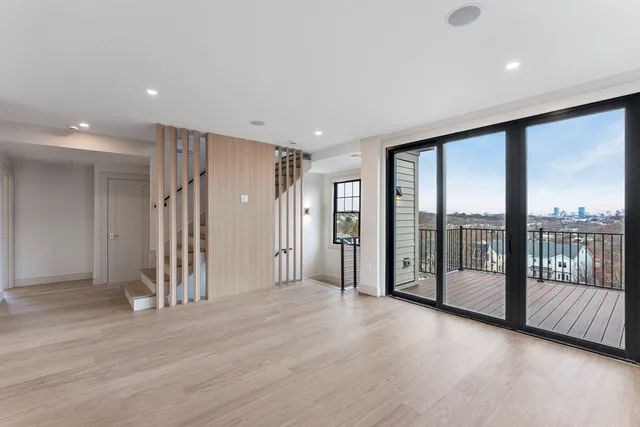 $1,149,000 | 142 Metropolitan Avenue, Unit 2, Boston, MA 02131