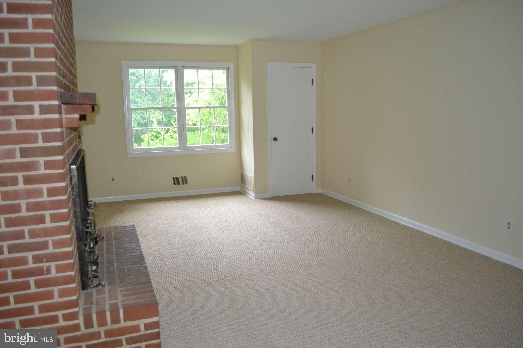 13609 Devonbrook Road Baldwin, MD 21013 - Photo 9 of 30 Family Room