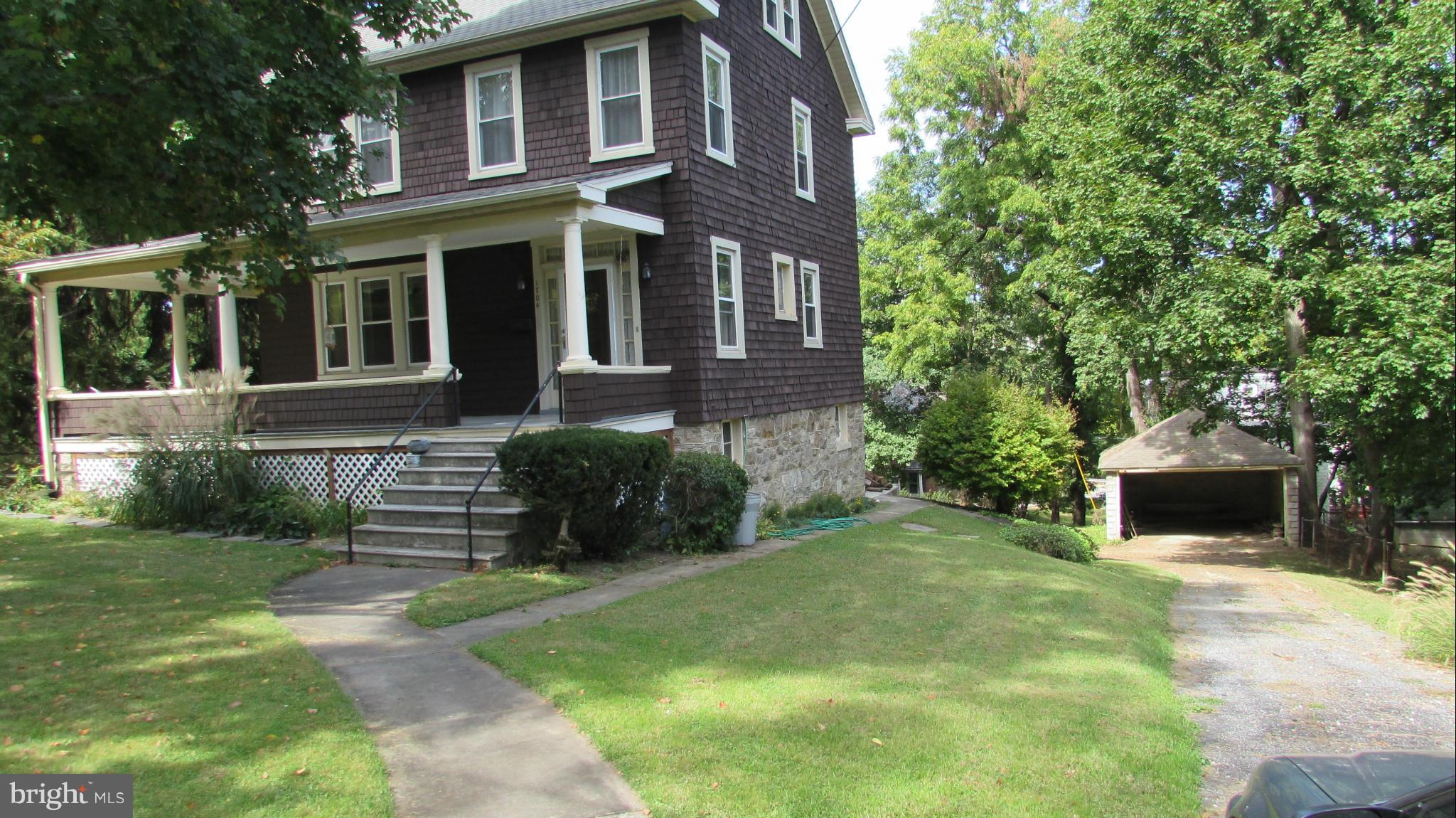 1704 South Road Baltimore, MD 21209 - Photo 2 of 23 Exterior (Front)