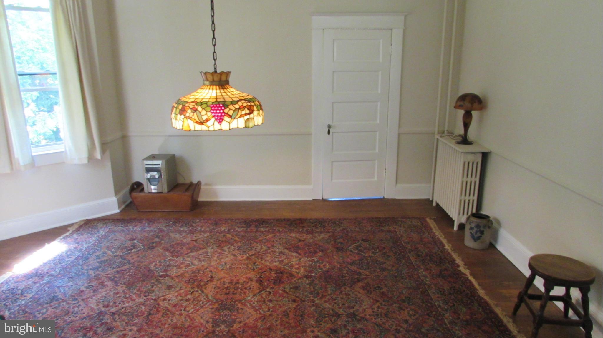 1704 South Road Baltimore, MD 21209 - Photo 7 of 23 Dining Room