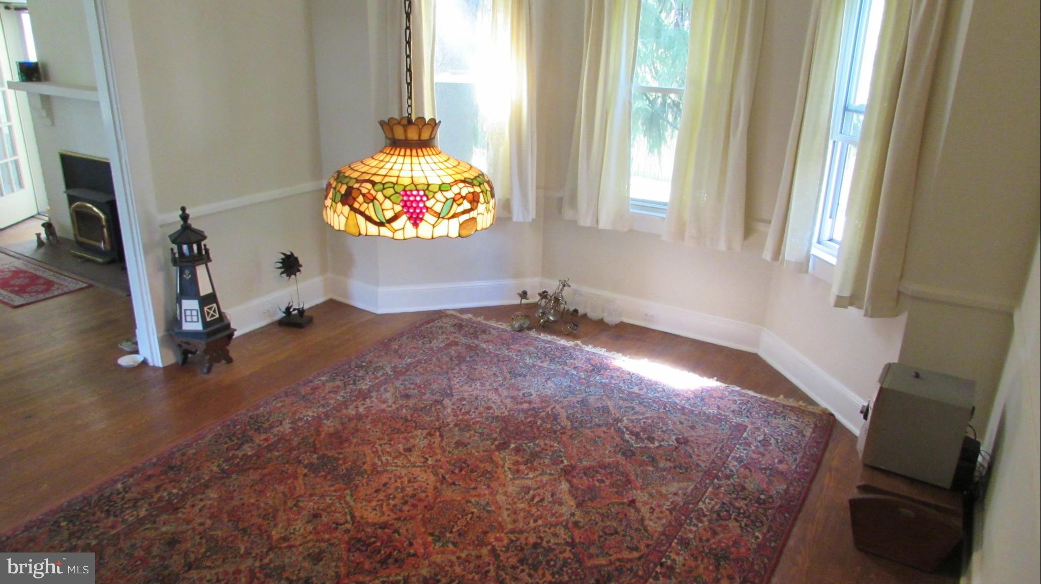 1704 South Road Baltimore, MD 21209 - Photo 8 of 23 Dining Room