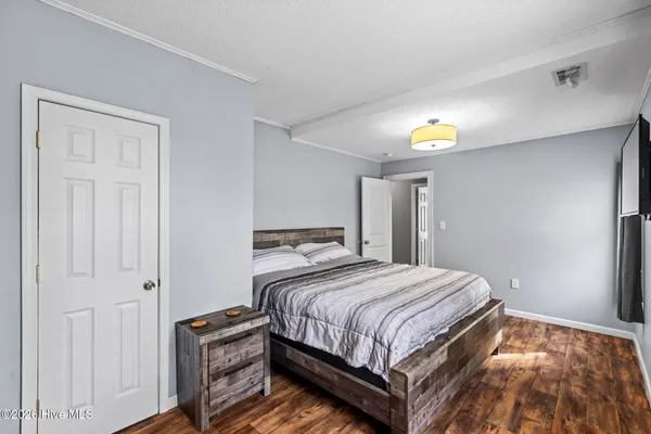 $270,000 | 124 Hc Powers Road, Wallace, NC 28466