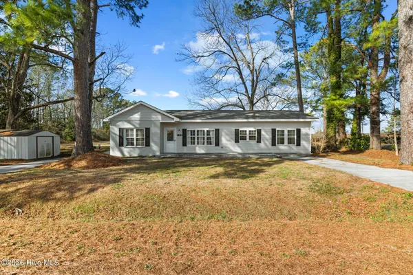 $270,000 | 124 Hc Powers Road, Wallace, NC 28466