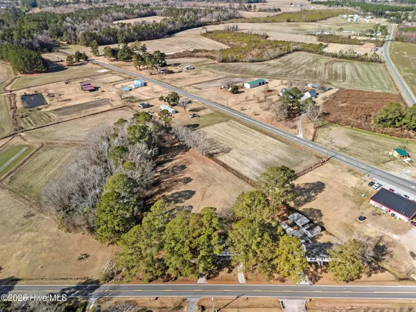 $270,000 | 124 Hc Powers Road, Wallace, NC 28466