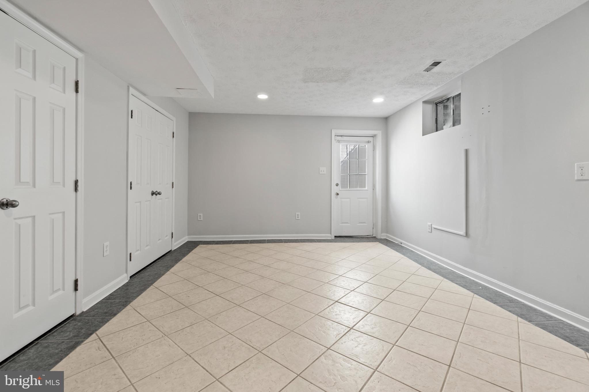 5 Ashbrook Road Stafford, VA 22554 - Photo 32 of 44 Hobby room/workshop/room for a pool table