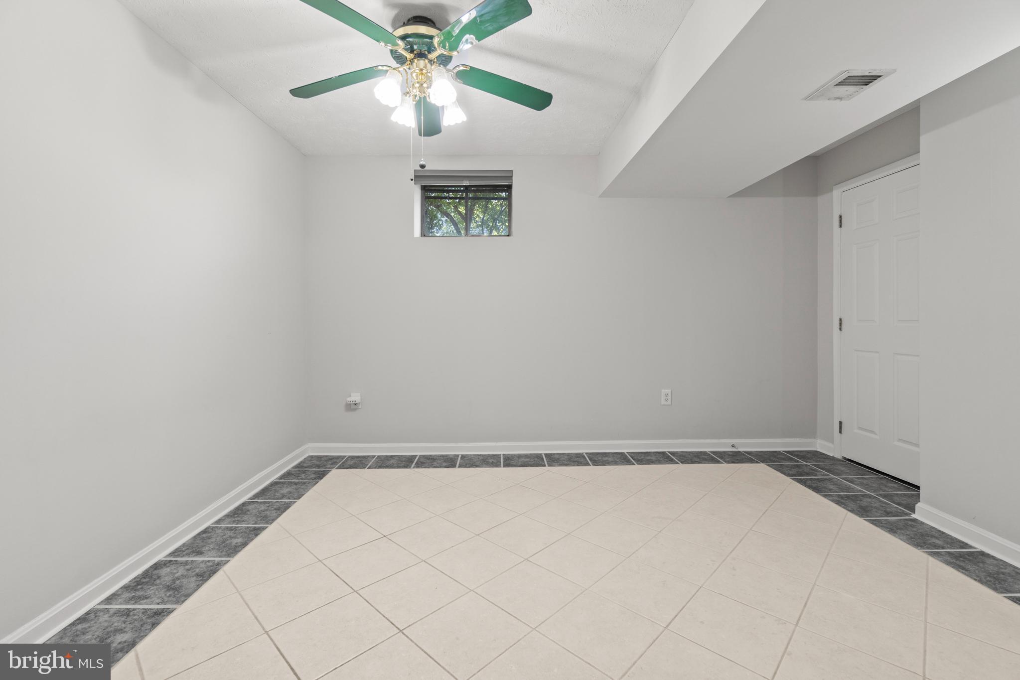 5 Ashbrook Road Stafford, VA 22554 - Photo 34 of 44 5th bedroom (not to code)