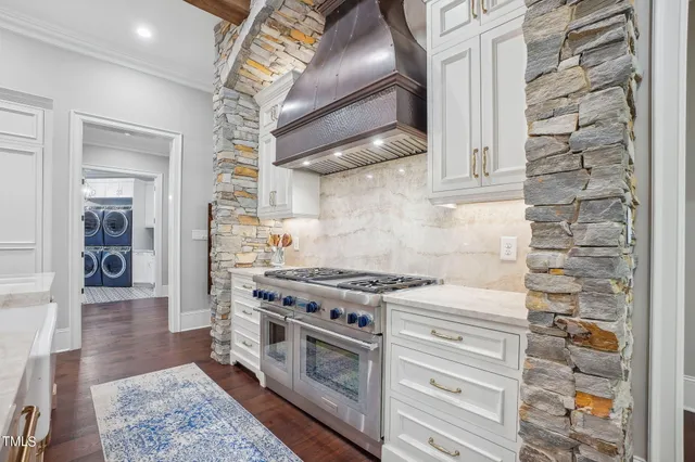 a view of entryway with stairs