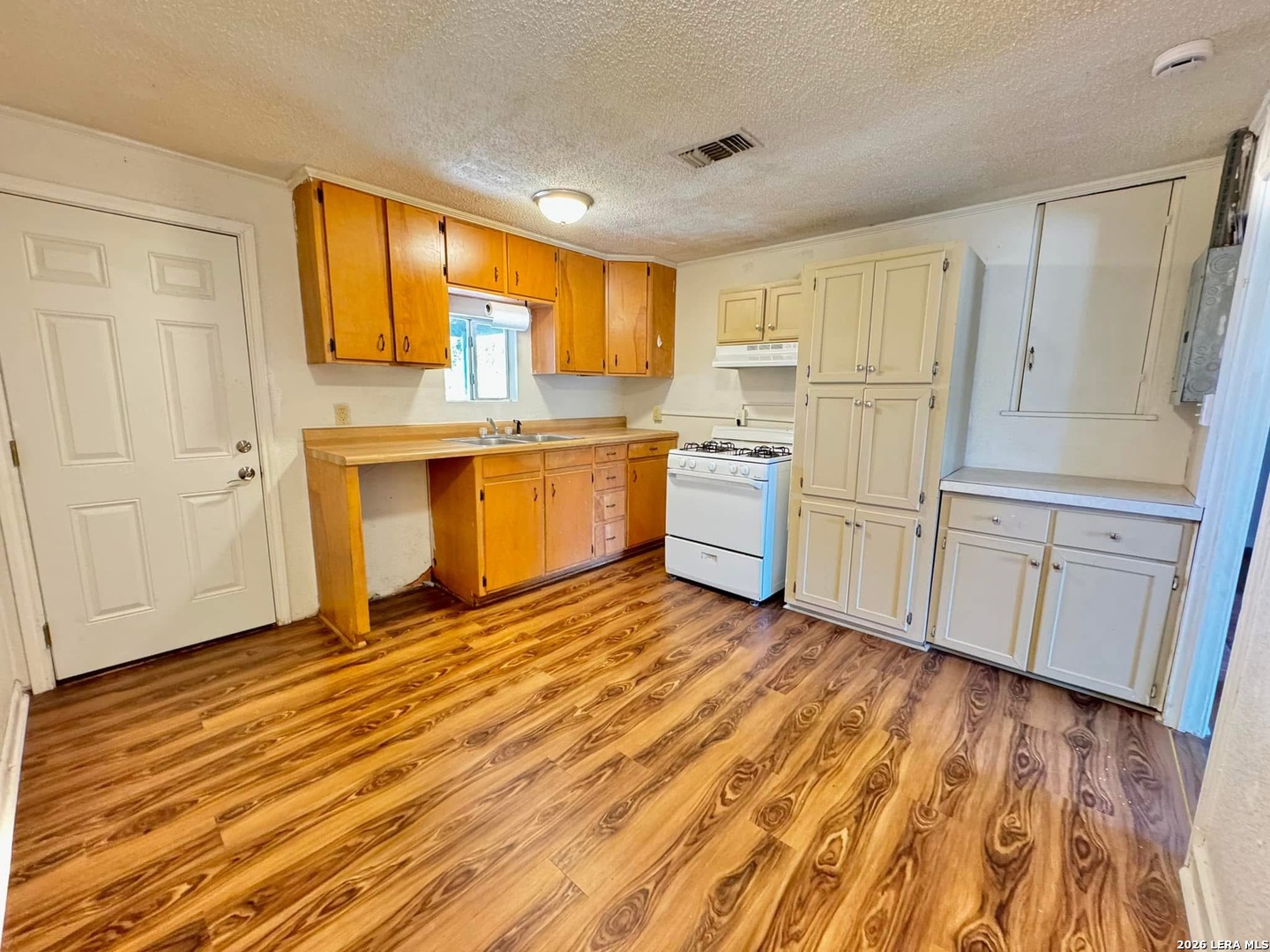 2520 Garner Field Road Uvalde, TX 78801 - Photo 3 of 8