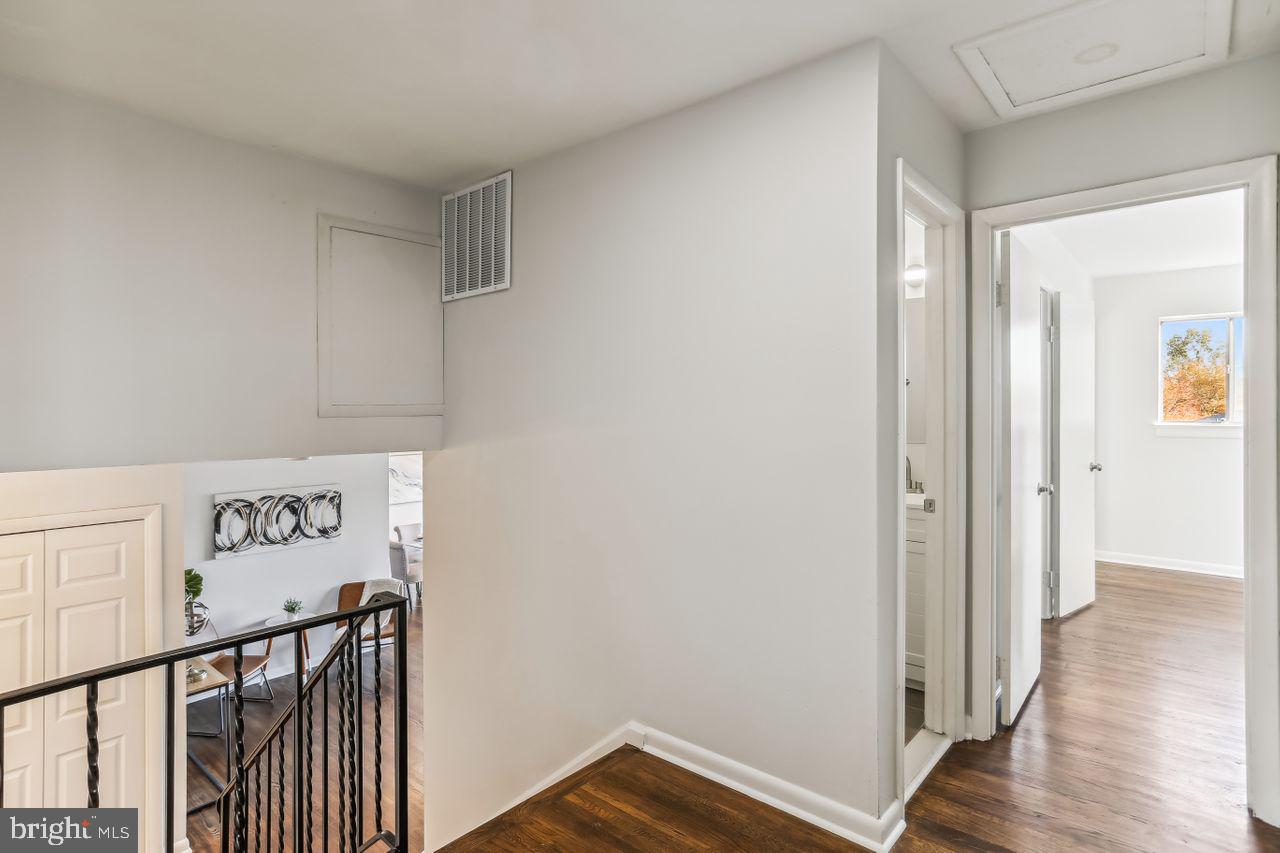 8005 Good Luck Road Lanham, MD 20706 - Photo 11 of 44 2nd Floor Landing view to hall BA