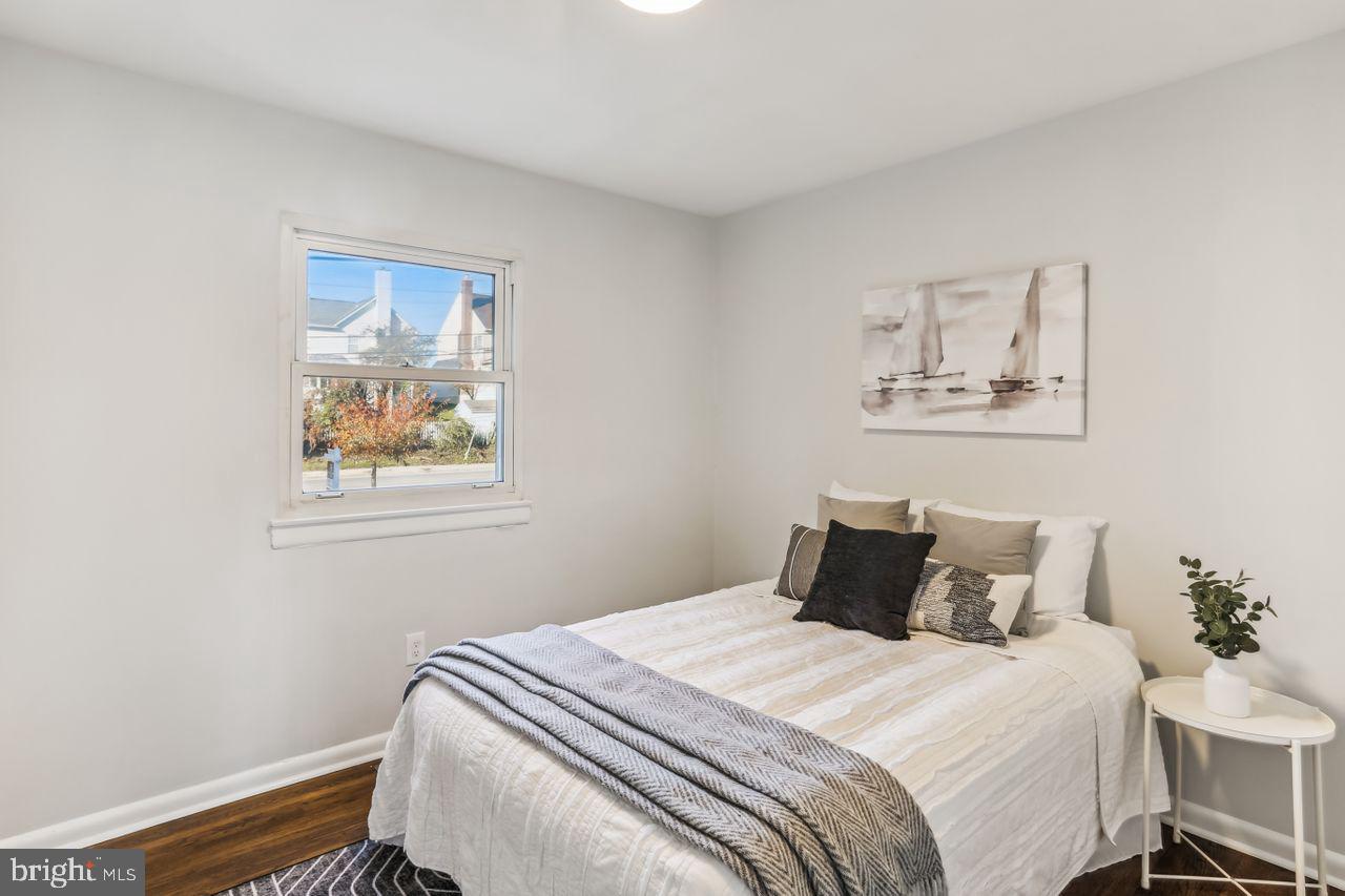 8005 Good Luck Road Lanham, MD 20706 - Photo 22 of 44 3rd BR Upper Floor