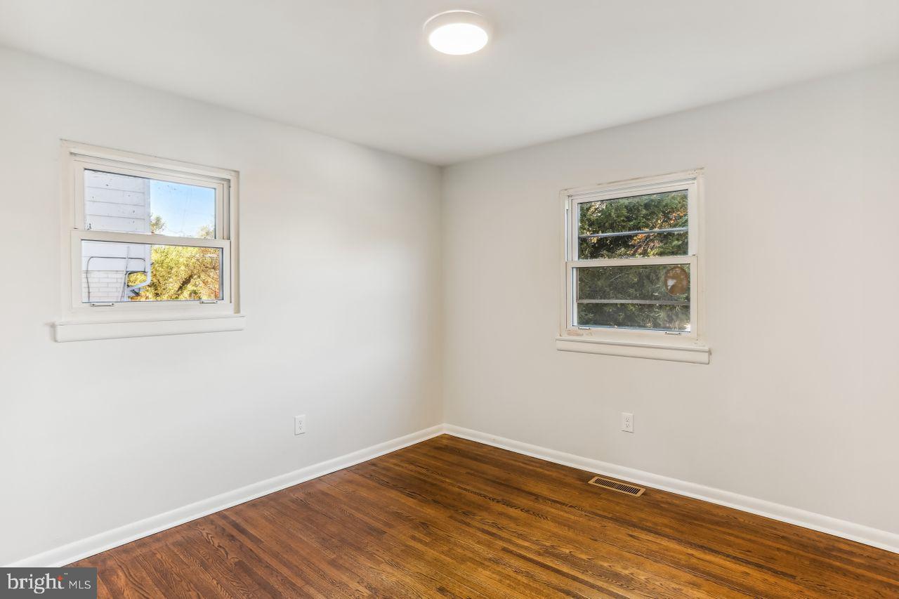 8005 Good Luck Road Lanham, MD 20706 - Photo 26 of 44 4th BR Upper Floor