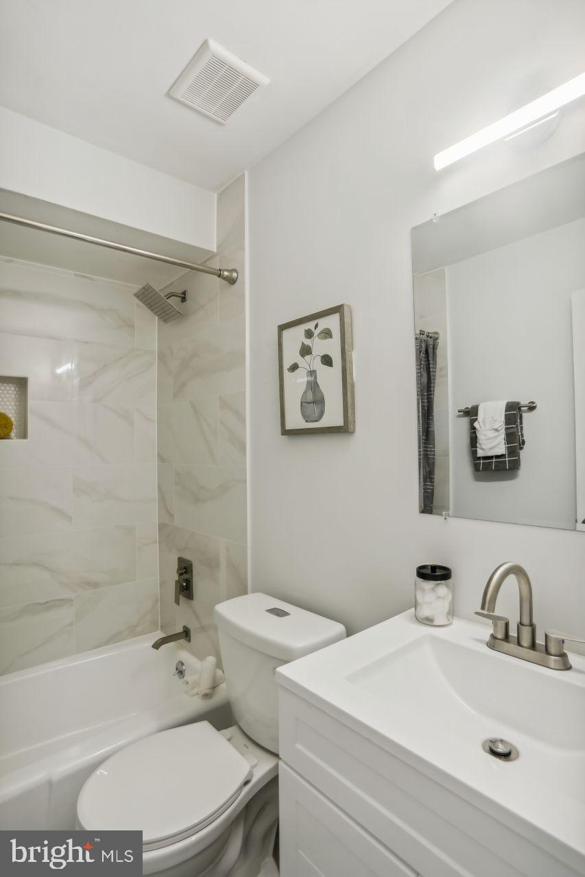 8005 Good Luck Road Lanham, MD 20706 - Photo 29 of 44 2nd Full Bath on Upper Floor