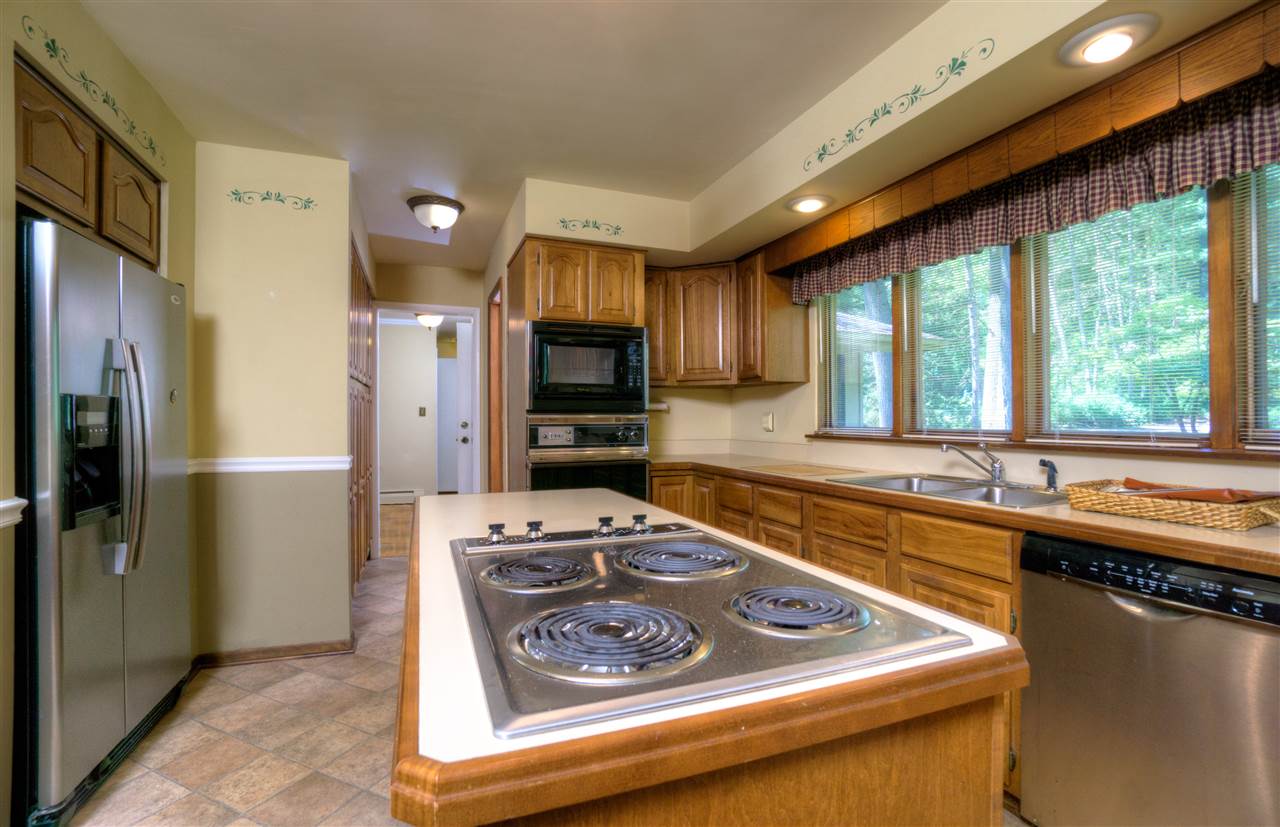 51770 Lilac Road South Bend, IN 46628 - Photo 9 of 36 Gallery Image 9