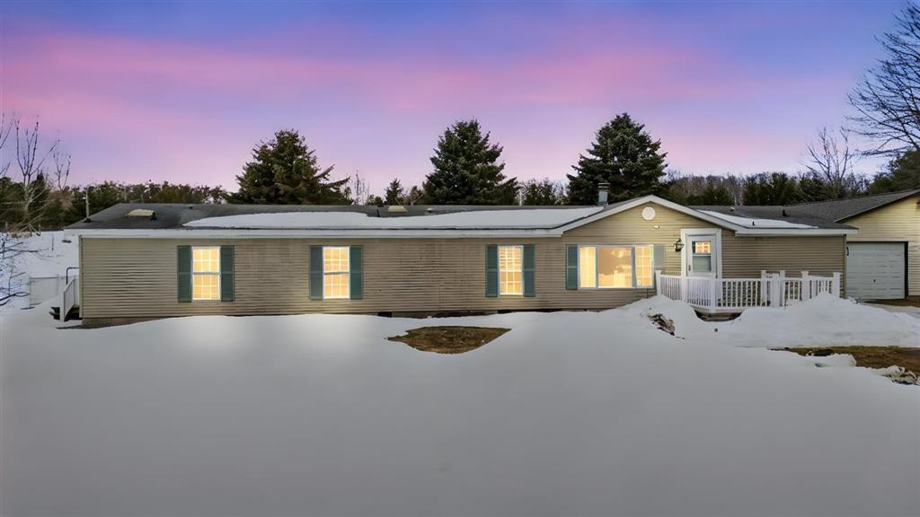 305 North Advance Road East Jordan, MI 49727 - Photo 2 of 47