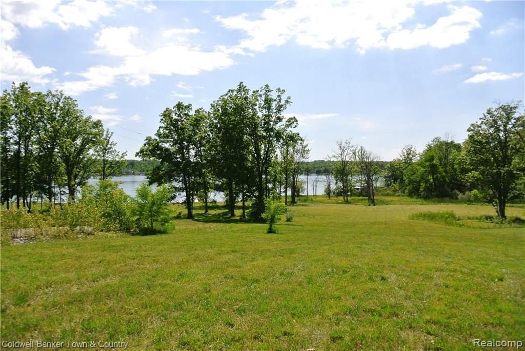10265 Carmer Road Fenton, MI 48430 - Photo 8 of 12