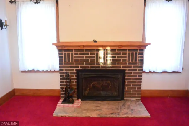 $299,500 | 1227 11th Street East, Glencoe, MN 55336