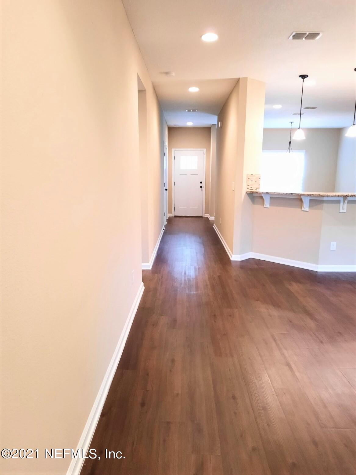 5112 Damascus Road North Jacksonville, FL 32207 - Photo 23 of 67 5112 DAMASCUS LR TO FOYER