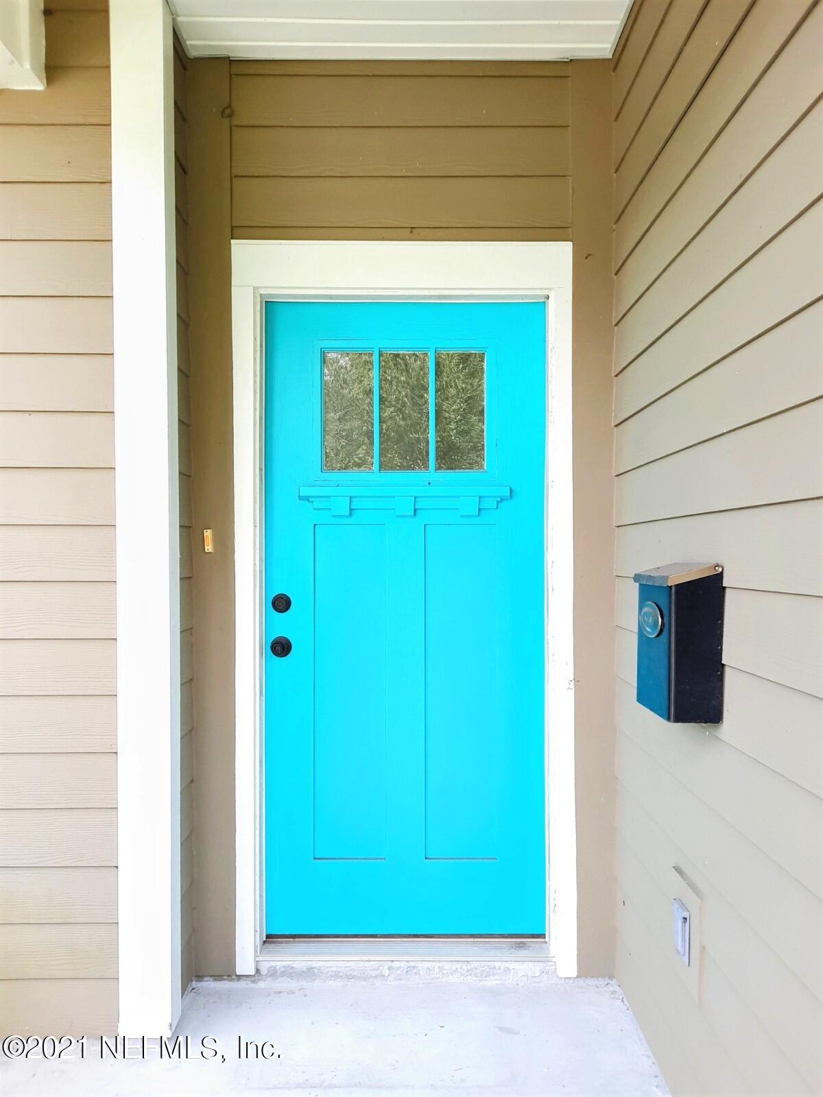 5112 Damascus Road North Jacksonville, FL 32207 - Photo 3 of 67 5112 DAMASCUS CUSTOM DOOR