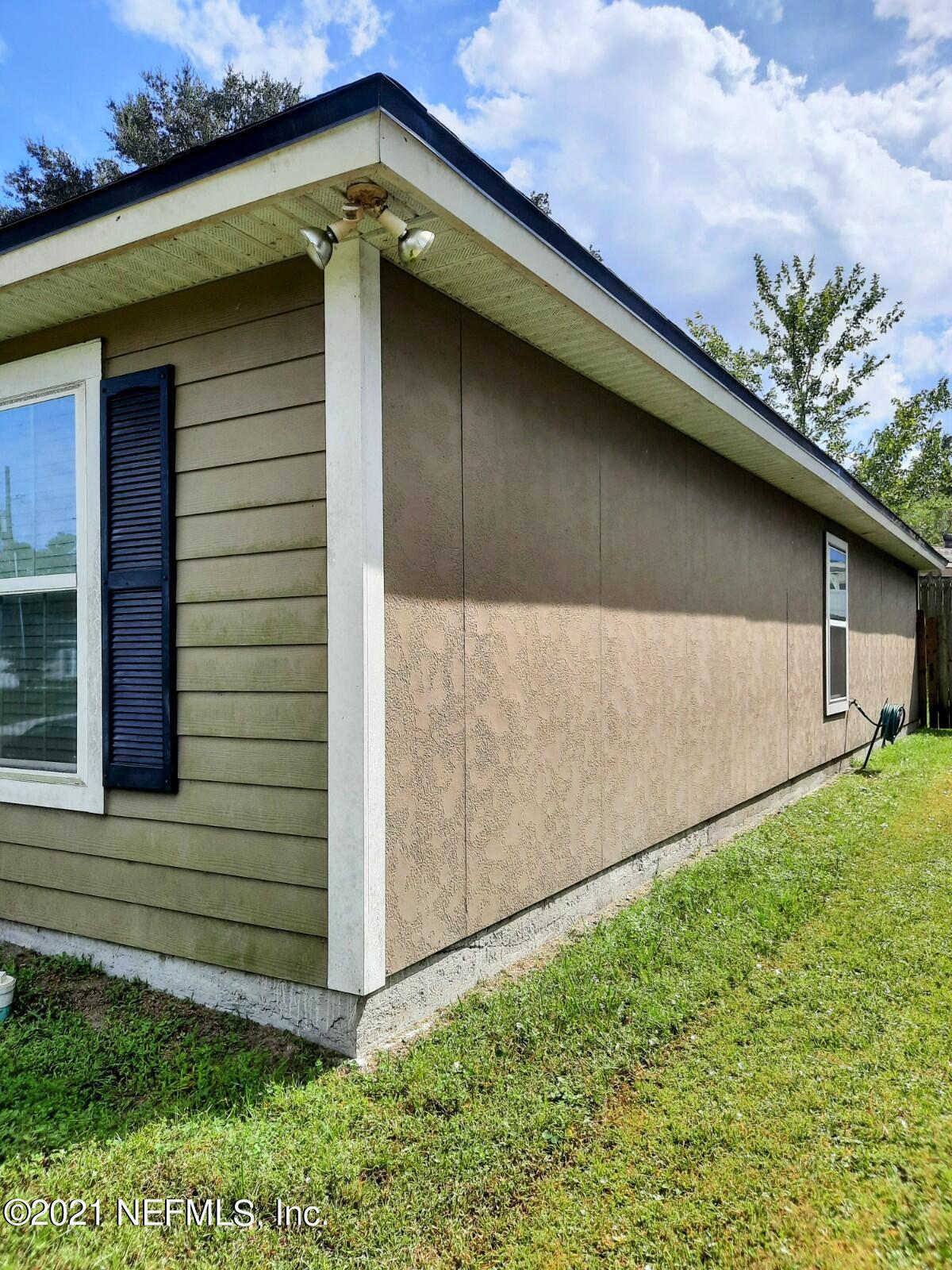 5112 Damascus Road North Jacksonville, FL 32207 - Photo 4 of 67 5112 DAMASCUS R SIDE