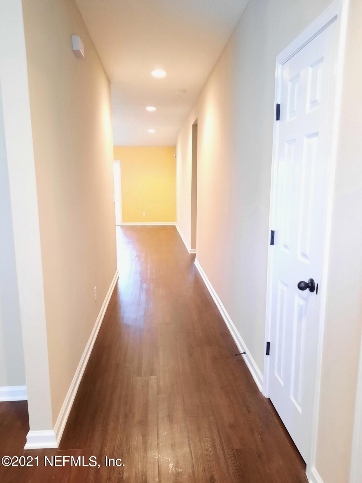 5112 Damascus Road North Jacksonville, FL 32207 - Photo 6 of 67 5112 DAMASCUS FOYER