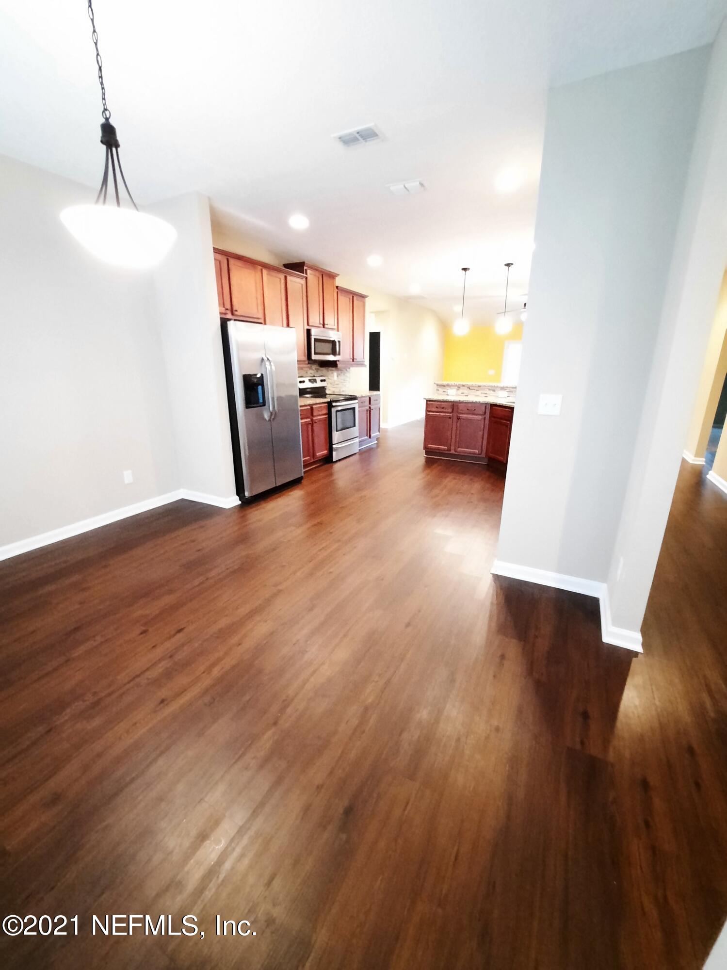 5112 Damascus Road North Jacksonville, FL 32207 - Photo 9 of 67 5112 DAMASCUS VIEW FROM DOOR TO KITCHEN