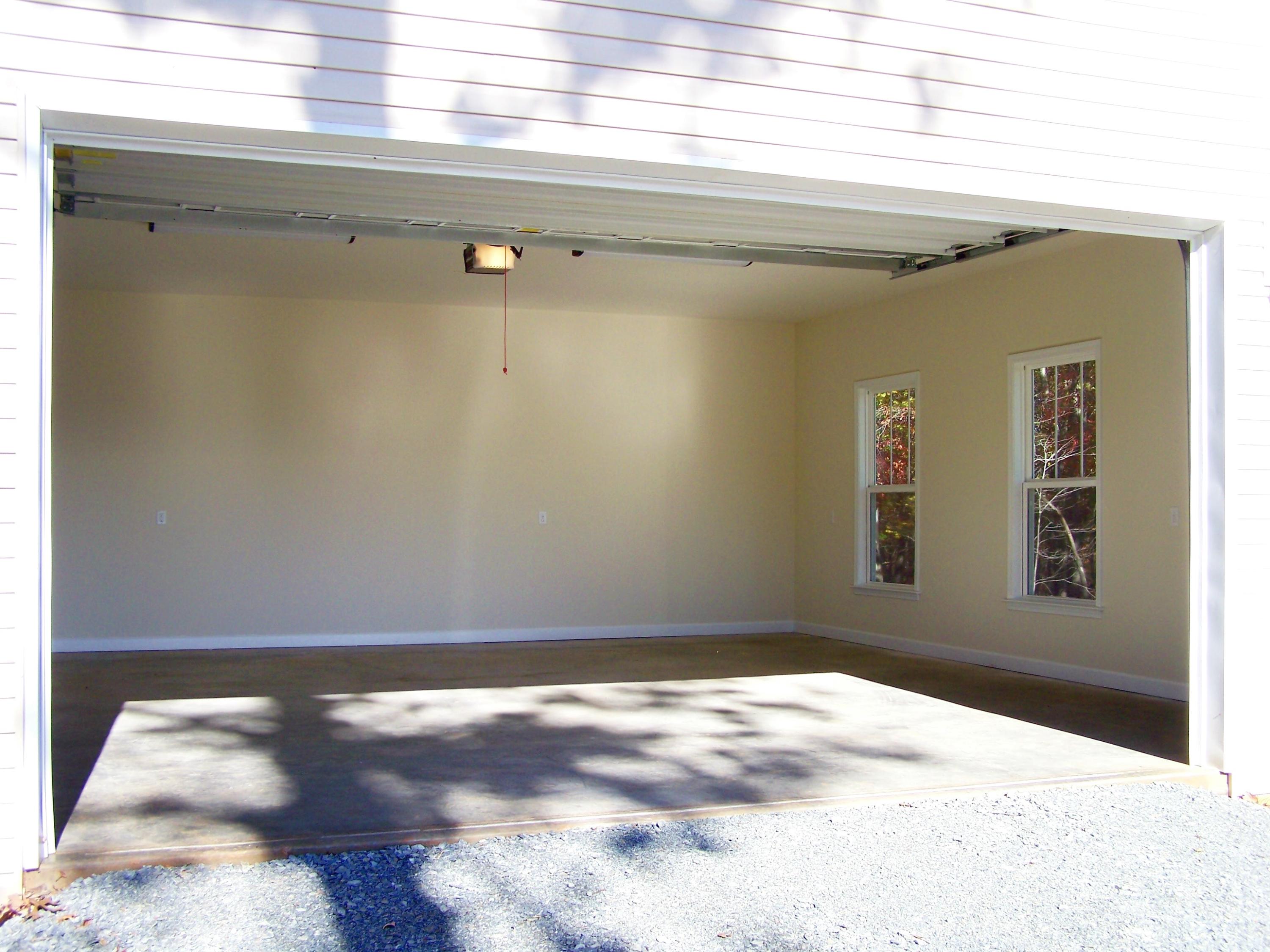 77 Mallard Point Road Wirtz, VA 24184 - Photo 7 of 37 Two-car Garage Attached
