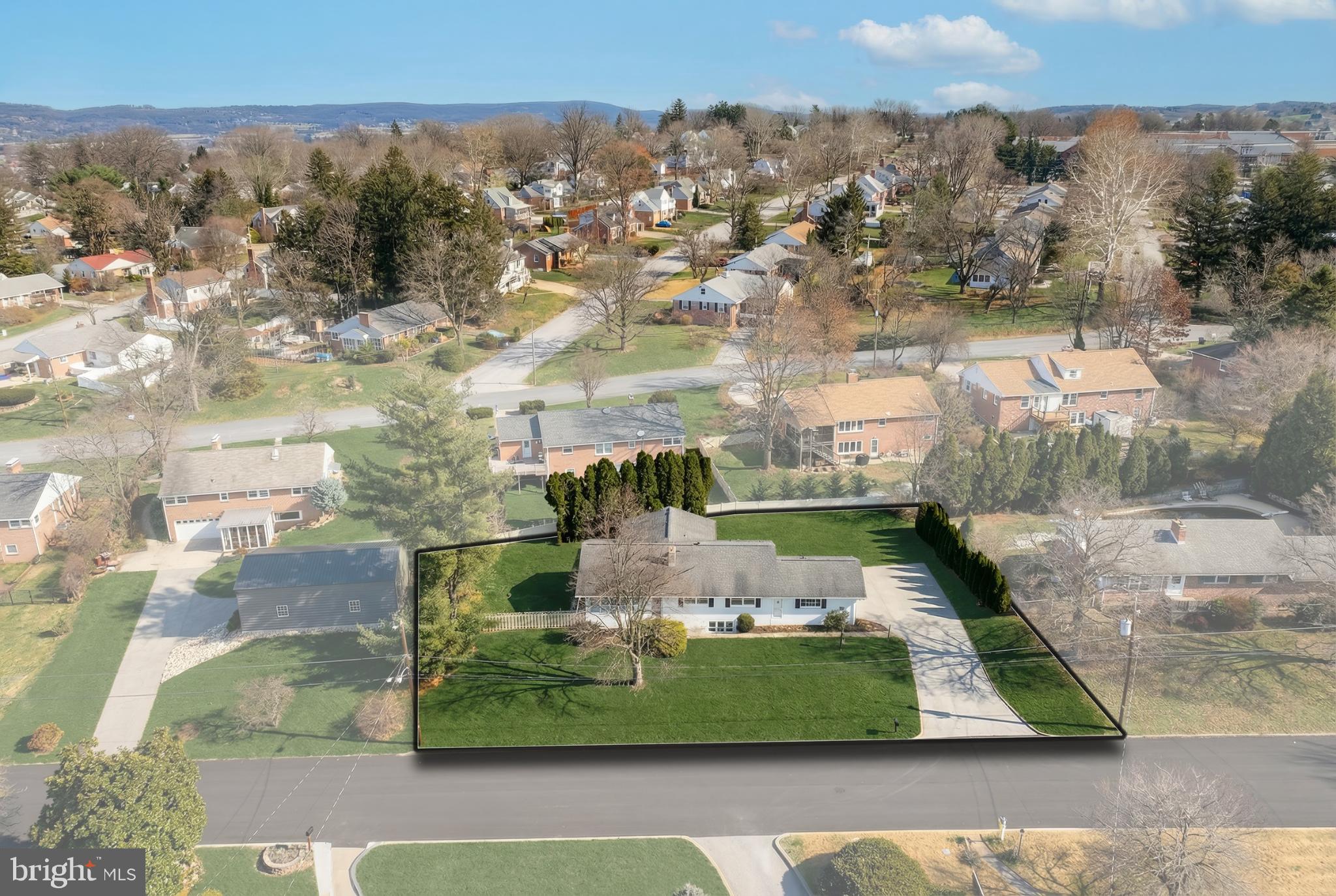 1615 Crestlyn Road York, PA 17403 - Photo 6 of 46 Spacious lot in a serene neighborhood.