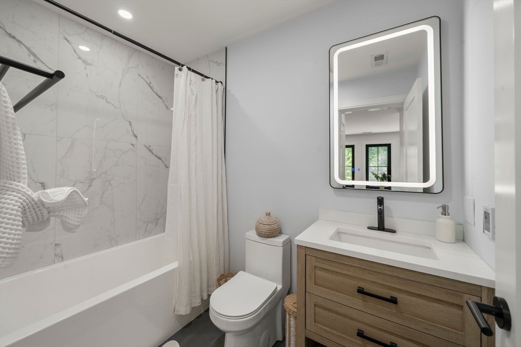 181 I Street Boston, MA 02127 - Photo 13 of 31