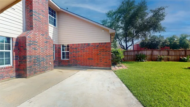 $525,000 | 11303 Blossom Lake Court, Cypress, TX 77433