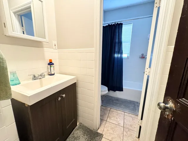 $4,750 | 692 Columbia Road, Unit 3, Boston, MA 02125