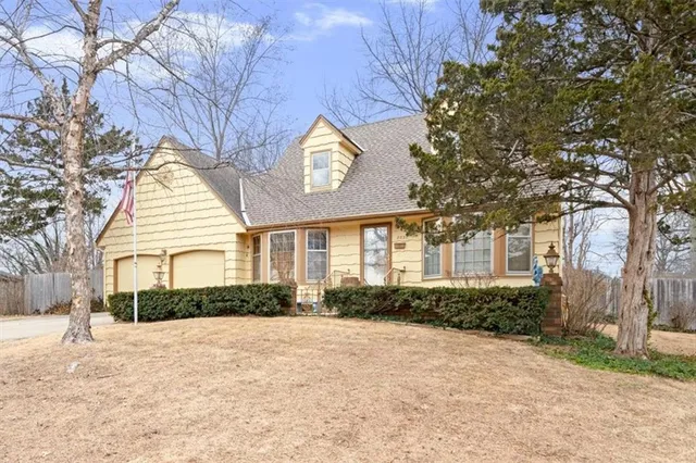 $265,000 | 8832 Evanston Way, Kansas City, MO 64138