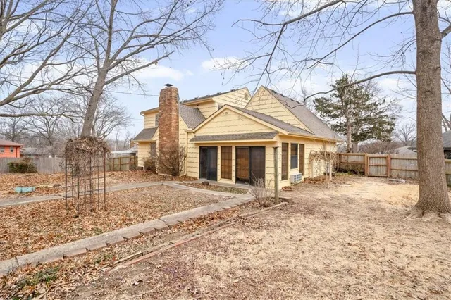 $265,000 | 8832 Evanston Way, Kansas City, MO 64138