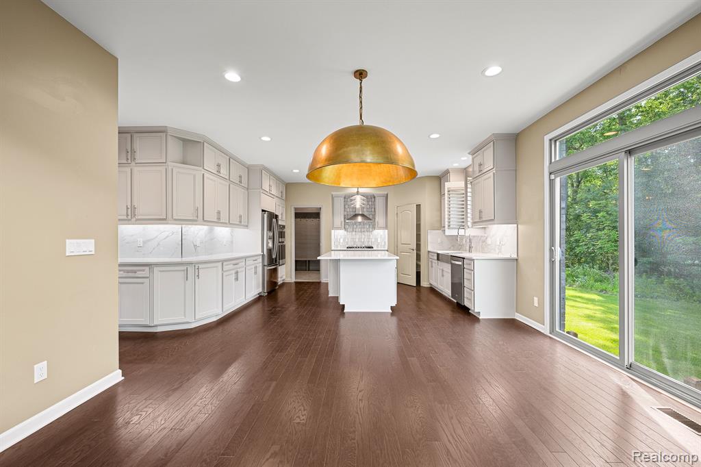 963 Corbin Road Rochester Hills, MI 48307 - Photo 12 of 43