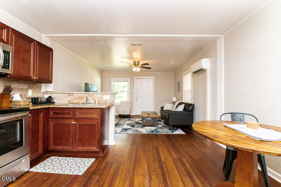 1507 Gunter Street Durham, NC 27707 - Photo 4 of 11 Gunter 2