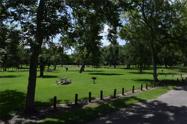 $137,000 | 0 Colony Drive, Angleton, TX 77515