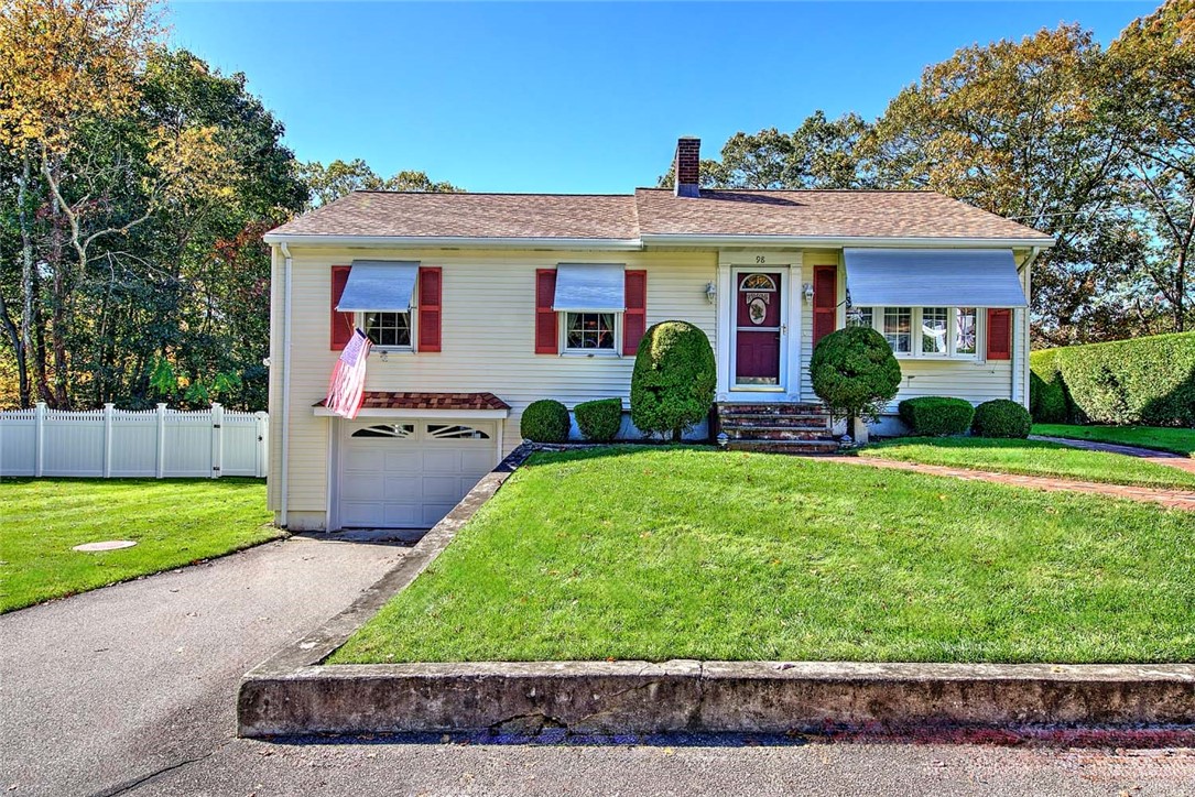 98 Iroquois Road Cumberland, RI 02864 - Photo 5 of 45 Front Exterior