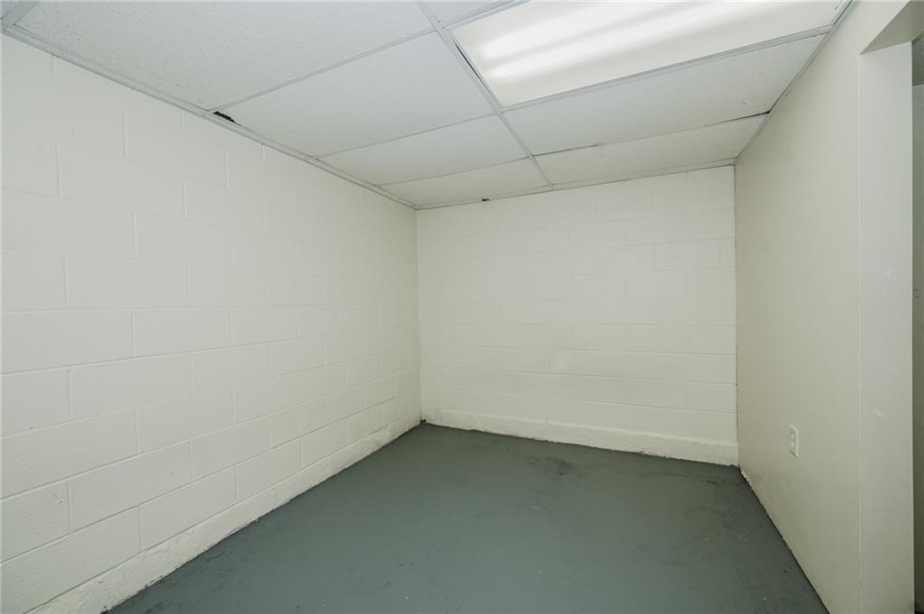 1339 Freeport Road Kittanning, PA 16201 - Photo 21 of 26