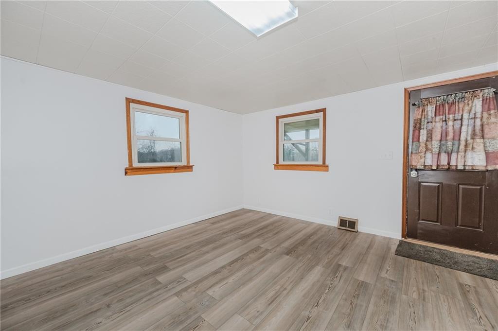 1339 Freeport Road Kittanning, PA 16201 - Photo 6 of 26