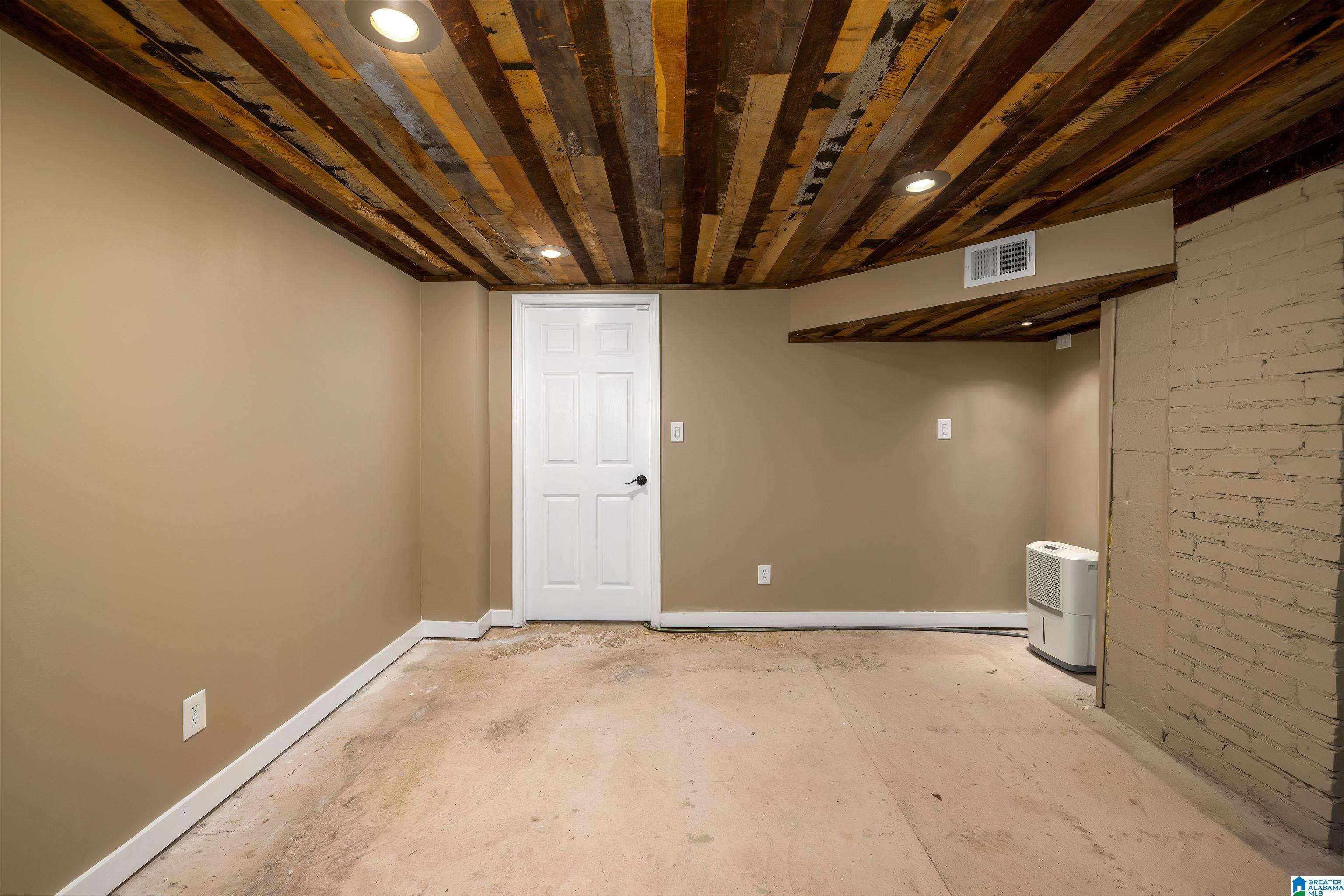 720 48th Street South Birmingham, AL 35222 - Photo 20 of 29